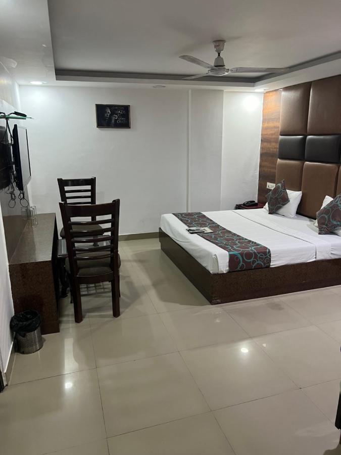 Hotel King Delhi Airport Neu-Delhi Exterior foto